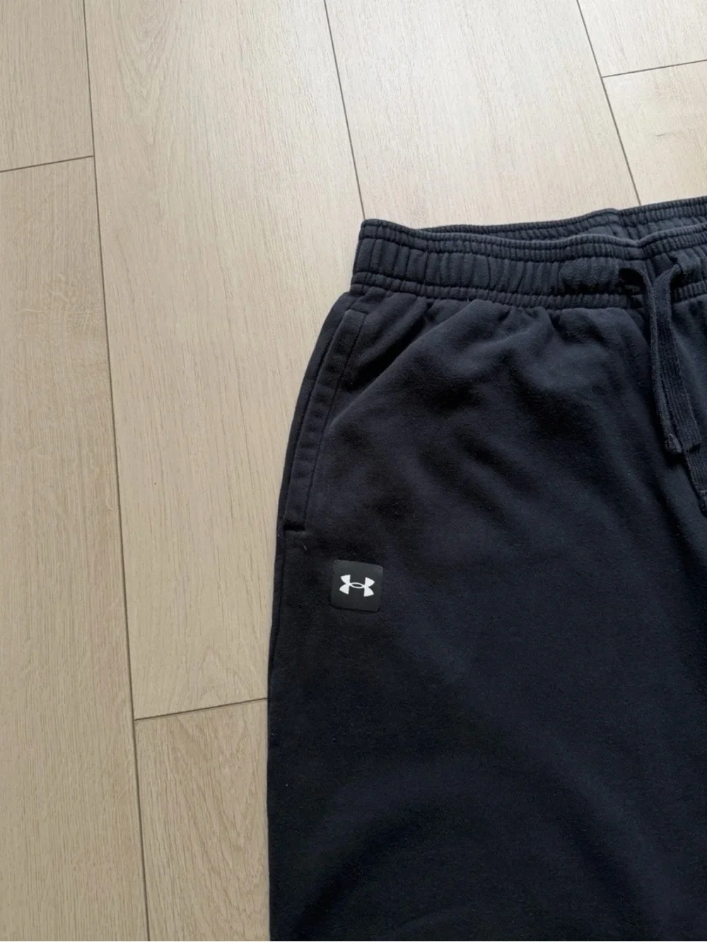 Under Armour Jogger Sweatpants with Logo size L